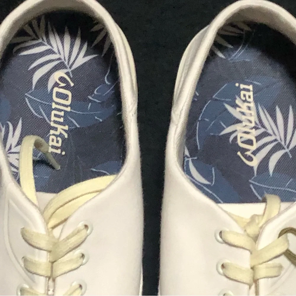 OluKai Tradewind Men Sneakers Off White Canvas Low Top Shoes 10533-1818 Size 10